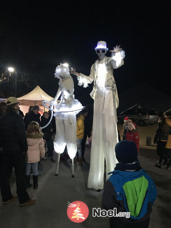 Marché de Noël à Chuzelles