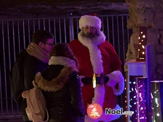 Photo du marché de Noël Village de noel en exterieur et en carrieres souterraines